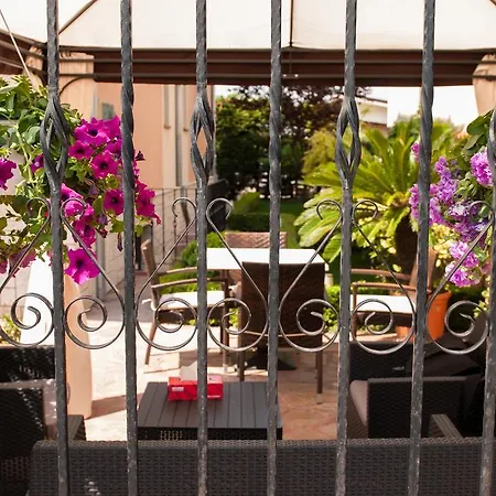 Гостевой дом Pensiunea Ingrid